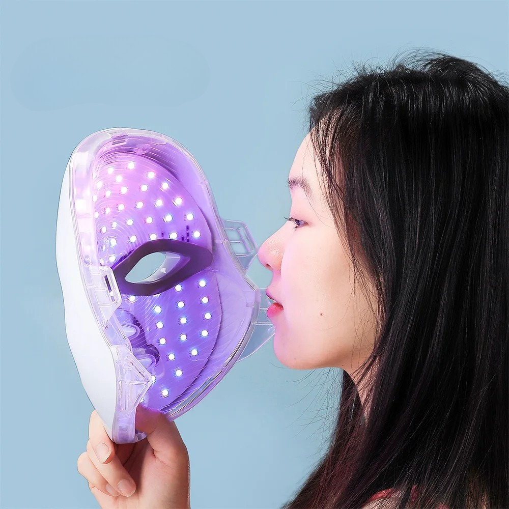 Masque luminothérapie visage rigide violet